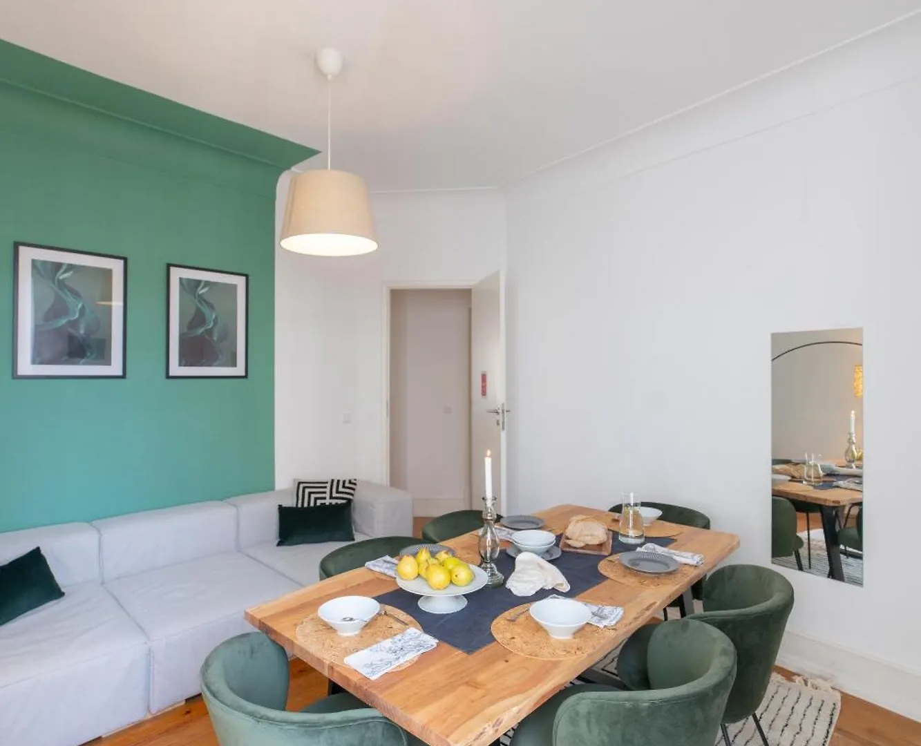 Desterro 2 - Historical Four-Bedroom Apartment Lisboa Portugal