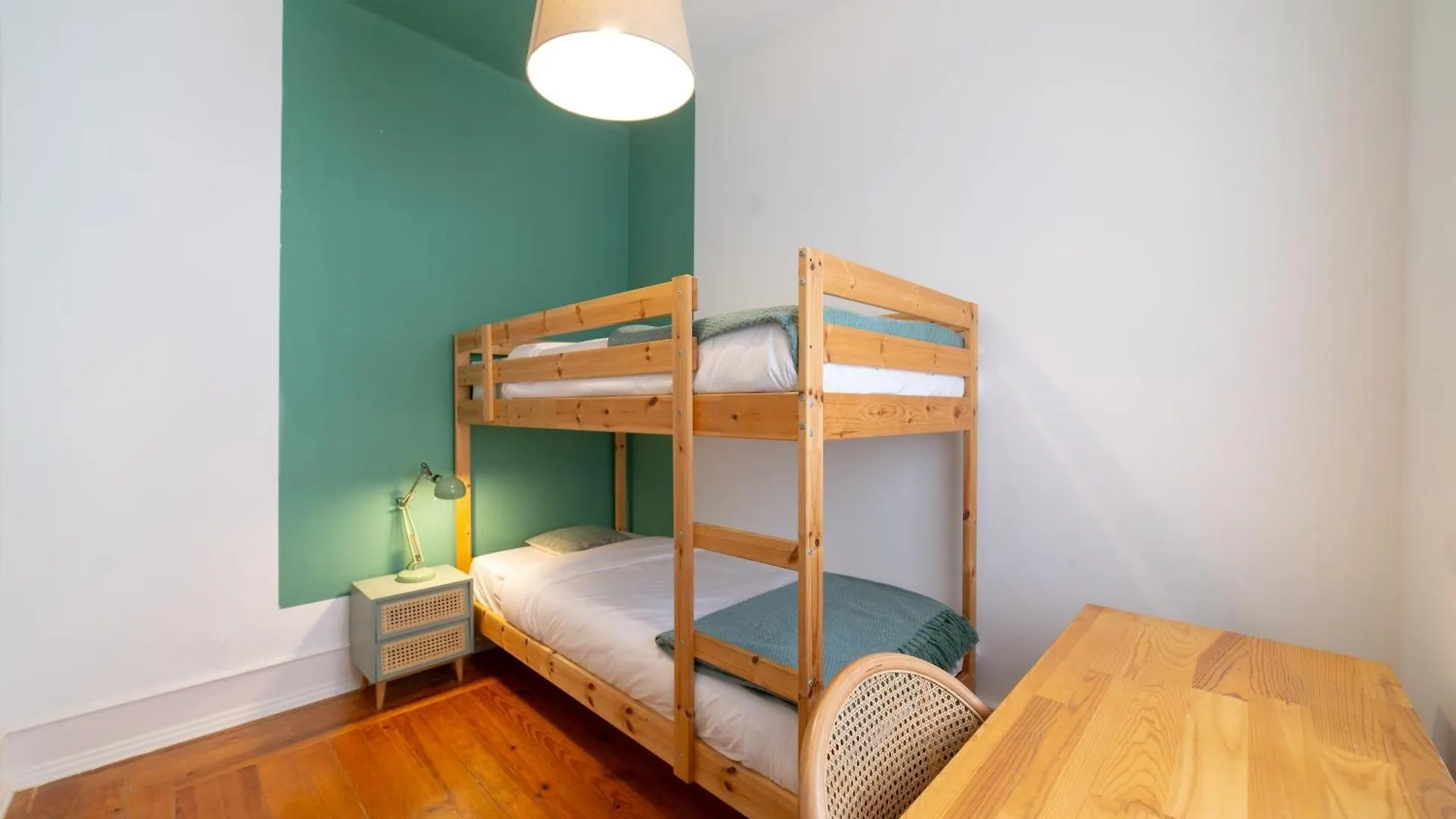 Desterro 2 - Historical Four-Bedroom Apartment Lisboa