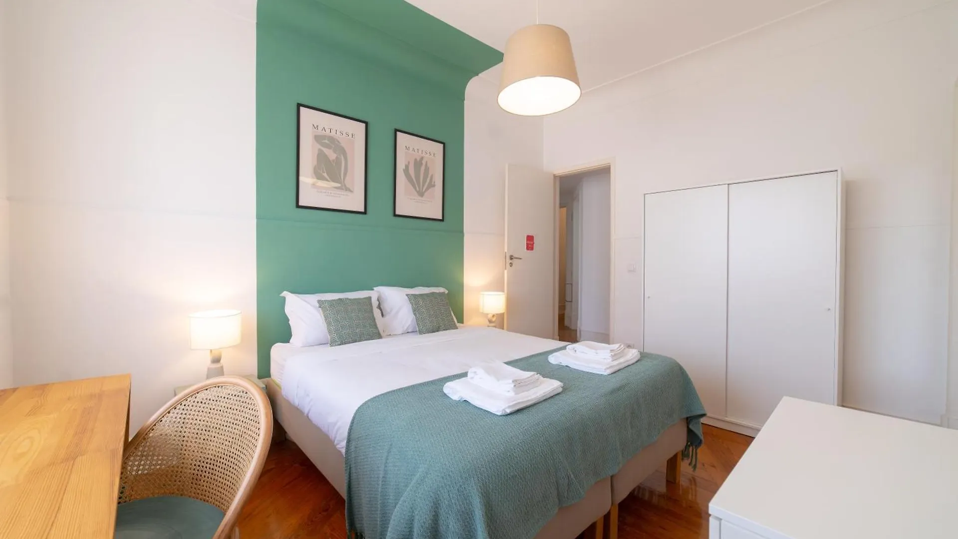 Desterro 2 - Historical Four-Bedroom Apartment Lisboa